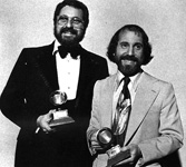 Junto a Phil Ramone en la entrega de los premios Grammys